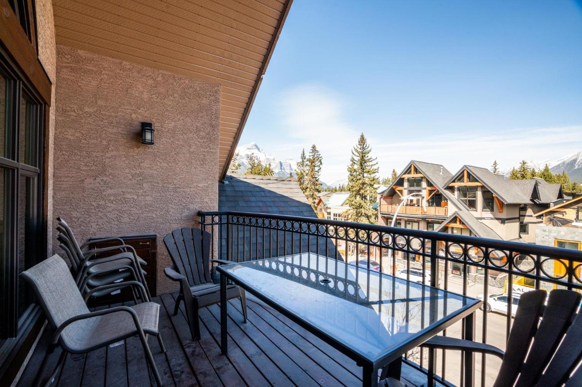 Cascade Penthouse By Canadian Rockies Vacation Rentals Canmore Luaran gambar