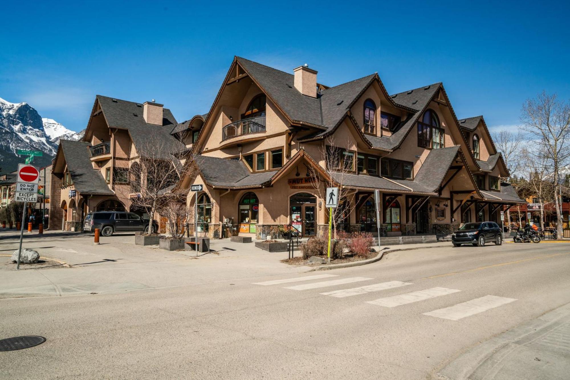 Cascade Penthouse By Canadian Rockies Vacation Rentals Canmore Luaran gambar